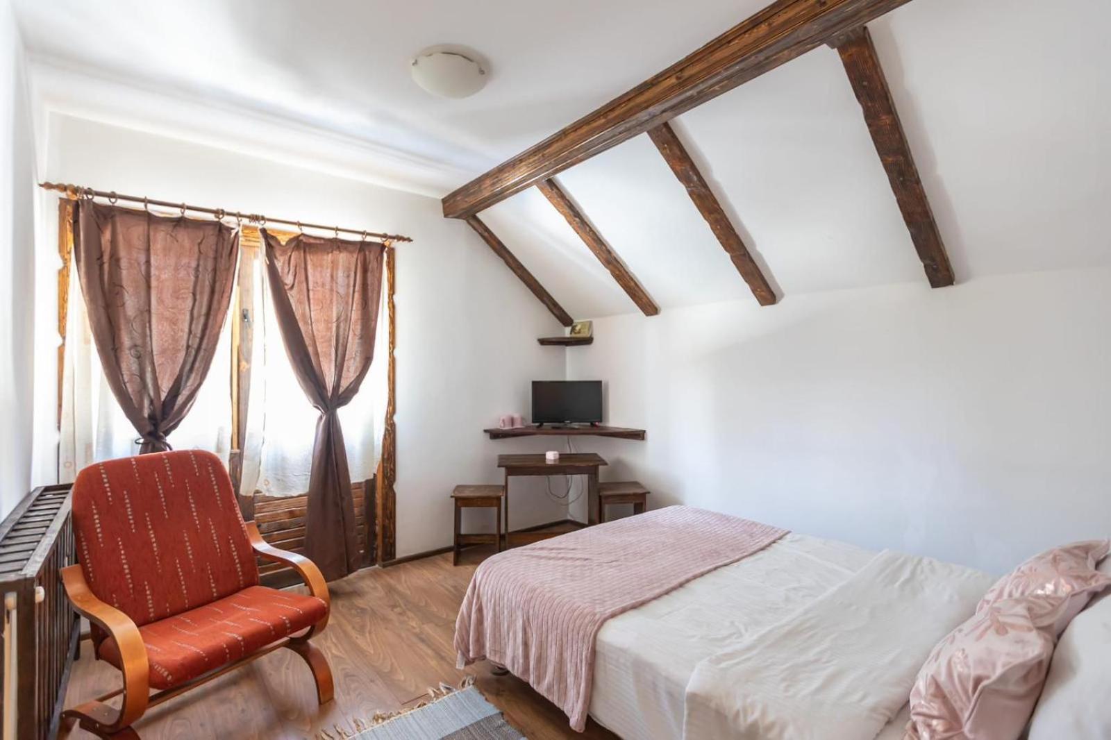 Casa Valasoaia Săcele Exterior foto